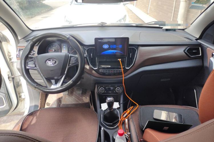 Used FAW Senya R7 2016 1.6L Manual Luxury Version
