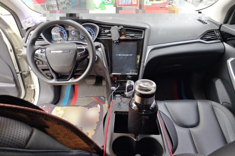 Used Venucia D60EV 2022 Standard Range Comfort Edition
