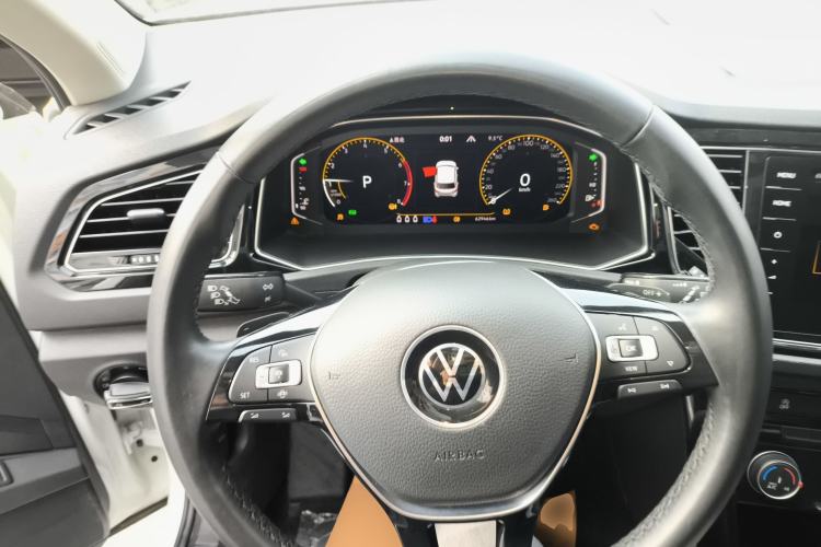 Used Volkswagen T-ROC 2021 280TSI DSG Two-Wheel Drive Comfort Connect Edition