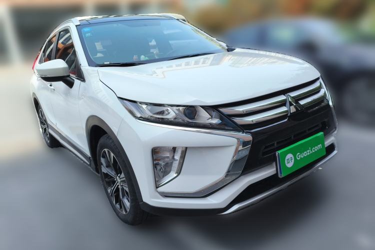 Used Mitsubishi Eclipse Cross 2018 1.5T CVT Two-Wheel Drive Dream Edition Front Right 45 Deg