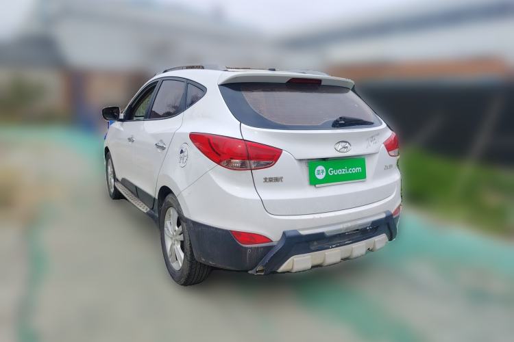 Used Hyundai ix35 2013 2.0L Automatic Two-Wheel Drive Smart GLS China IV Standard