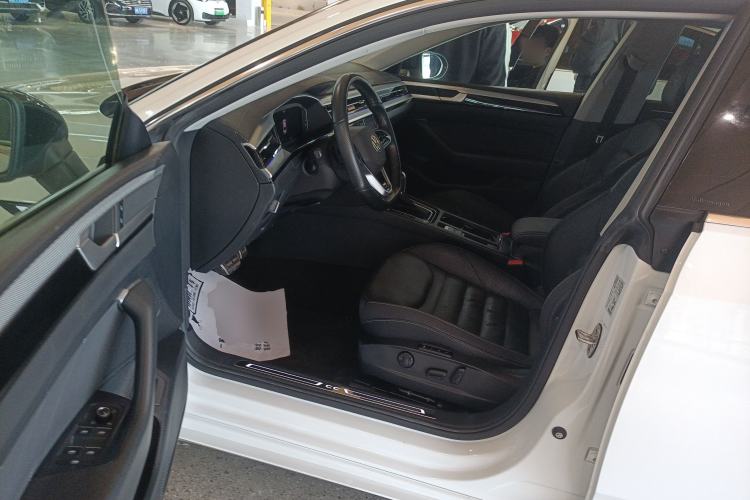 Used Volkswagen FAW-Volkswagen CC 2021 380TSI Striking Edition
