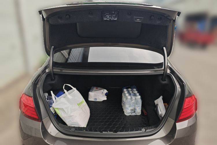 Used BMW 5 Series 2014 525Li Luxury Design Package
