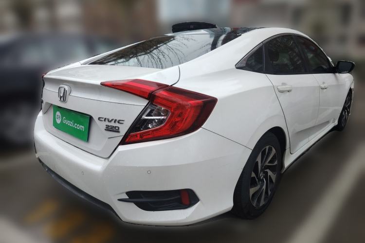 Used Honda Civic 2016 220TURBO CVT Luxury Edition Rear Right 45 Deg