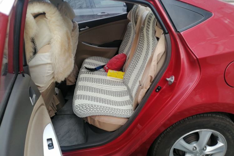 Used Hyundai Verna (older generation) 2010 Sedan 1.4L Automatic Fashionable GT Model Left Rear Seat