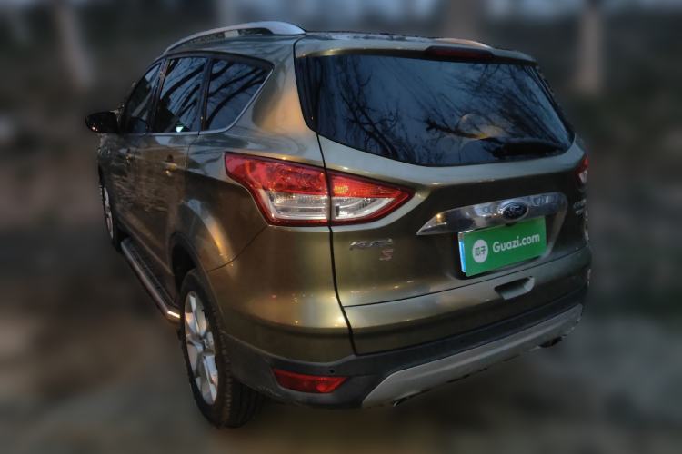 Used Ford Kuga 2015 2.0L GTDi Four-Wheel-Drive Sport Model