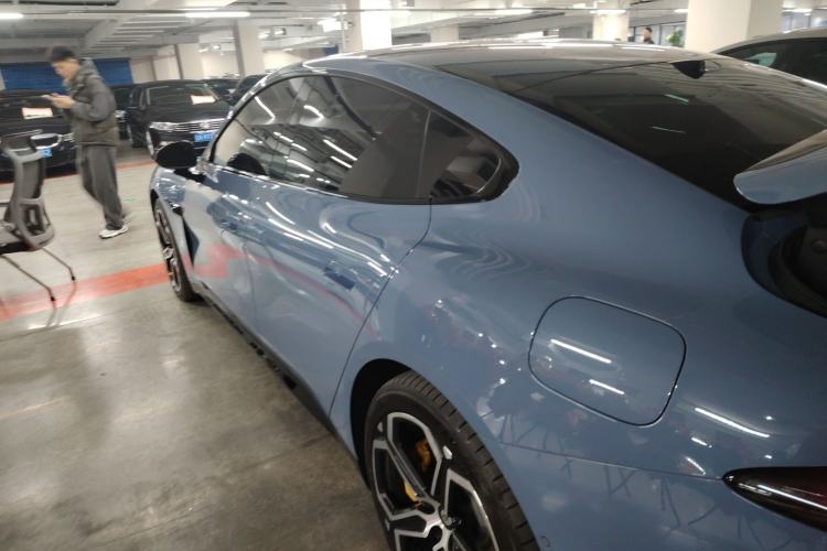 Used Xiaomi Auto SU7 2024 Four-Wheel Drive Ultra-Long Range Advanced Intelligent Driving Max Edition