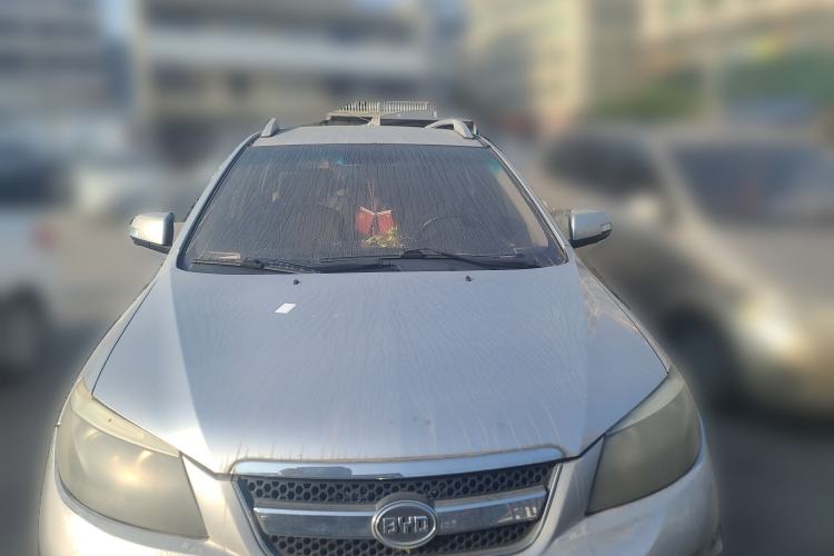 Used BYD S6 2011 2.0L Manual Luxury Edition
