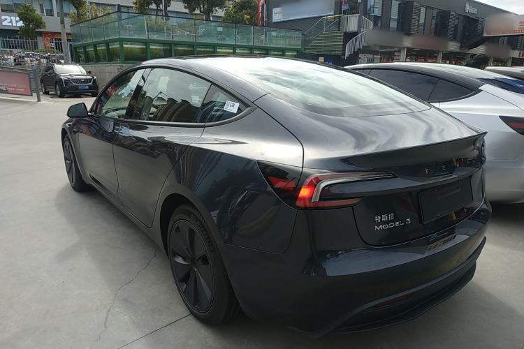 Used Tesla Model 3 2023 Rear-Wheel-Drive Version
