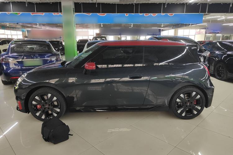 Used MINI Electric MINI COOPER 2025 452km COOPER SE Spring by the Sea Limited Edition
