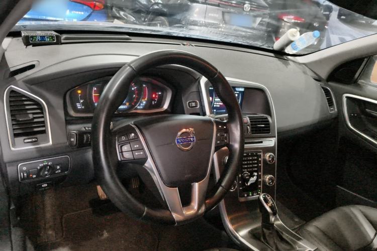 Used Volvo XC60 2015 T5 Zhiya Edition
