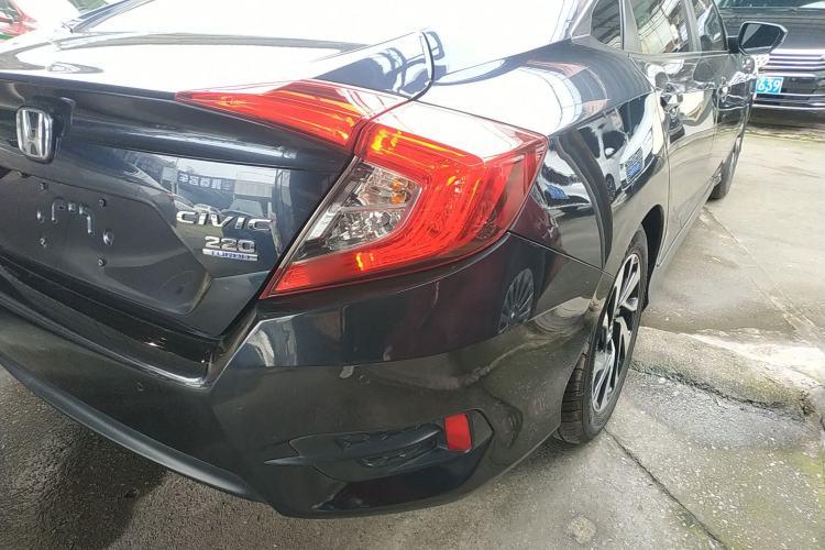 Used Honda Civic 2016 220TURBO CVT Luxury Edition