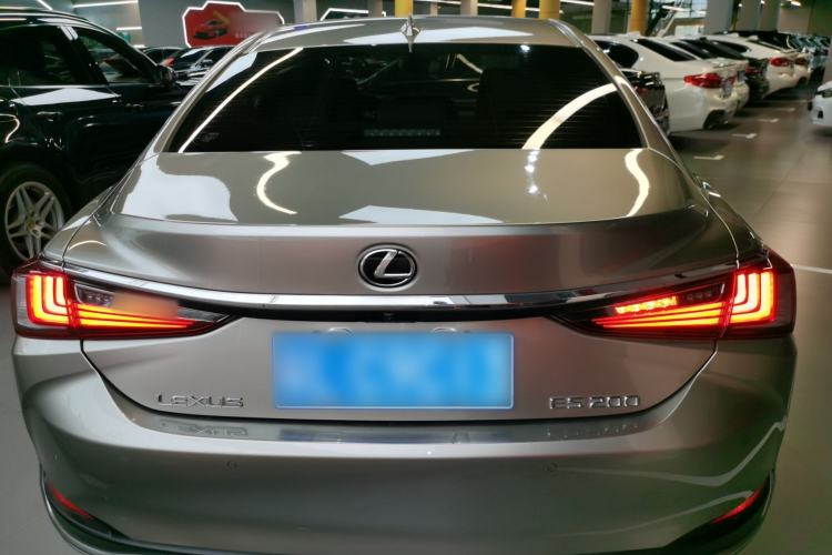 Used Lexus ES 2021 200 Excellence Edition