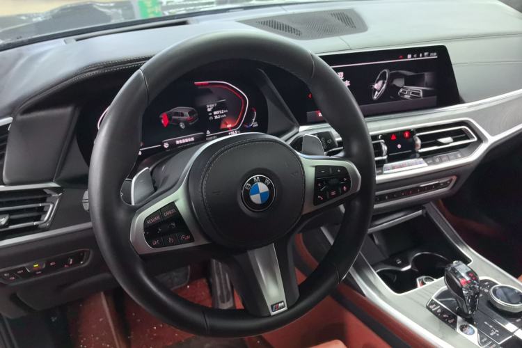 Used BMW X7 2021 xDrive40i Luxury M Sport Package
