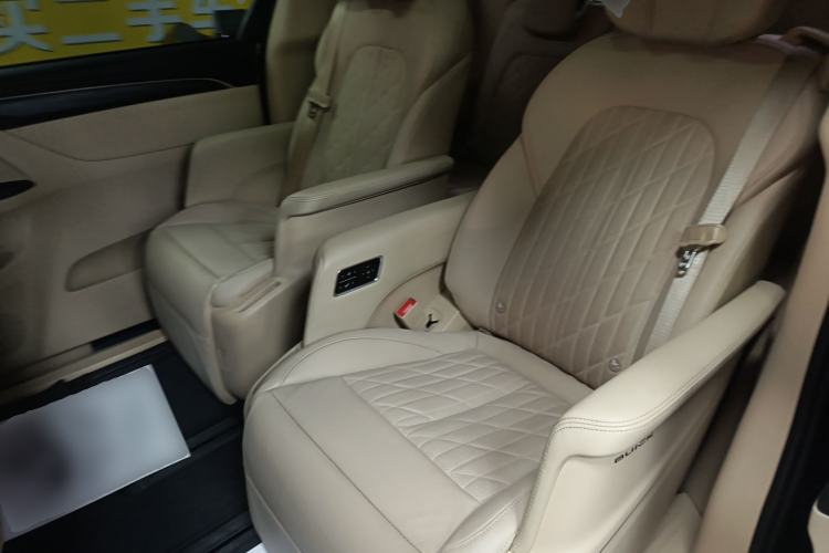 Used Buick GL8 2023 ES Lu Zun Flagship Model

