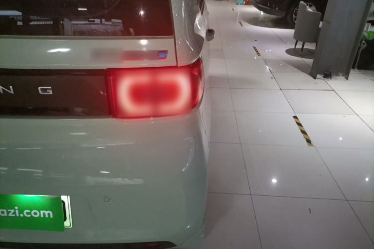 Used Wuling Hongguang MINIEV 2020 Freedom Version Lithium Iron Phosphate Right Rear Taillight