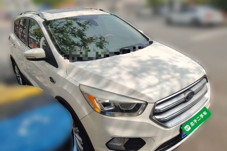 Used Ford Kuga 2017 EcoBoost 180 Two-Wheel-Drive Luxury Wing Edition Front Right 45 Deg