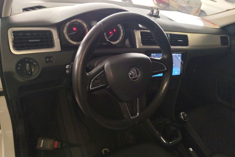 Used Skoda Rapid 2018 1.6L Manual Comfort Edition
