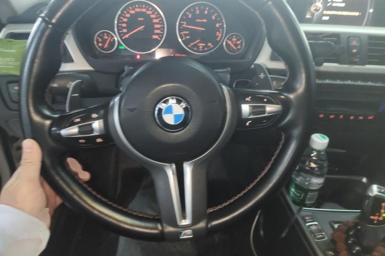 Used BMW 3 Series 2015 320Li Luxury Edition Fashion Model Steering Wheel