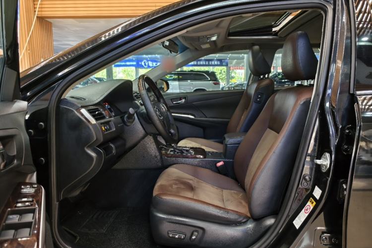 Used Toyota Camry 2016 2.5G 10th Anniversary Deluxe Navigation Edition