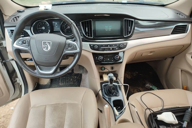 Used Baojun 730 2016 1.5L Manual Luxury Edition 7 Seats
