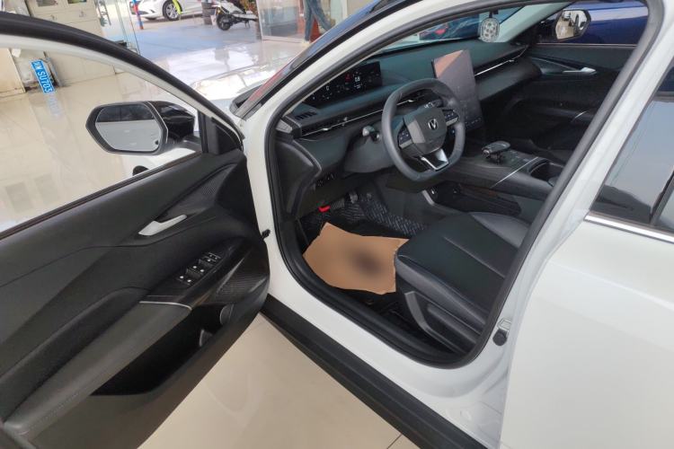 Used CHANGAN Eado 2025 Blue Whale 1.5T 500Bar Prestige Model