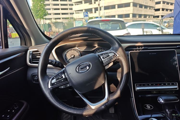 Used GAC Trumpchi GS5 2019 270T Automatic Elite Edition Steering Wheel