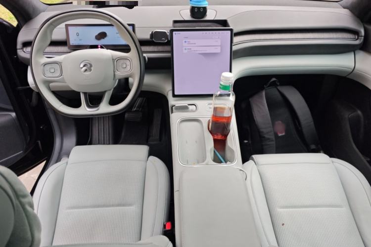 Used Nio ES6 2023 75 kWh Center Console