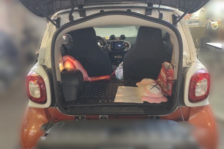 Used smart fortwo 2017 1.0L 52kW New Sound Special Edition China V Emission Standard