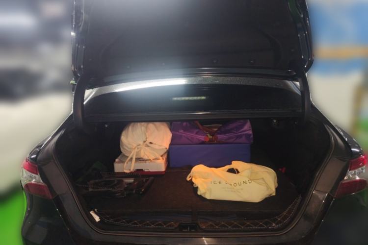 Used Toyota Camry 2021 2.5G Luxury Edition Trunk