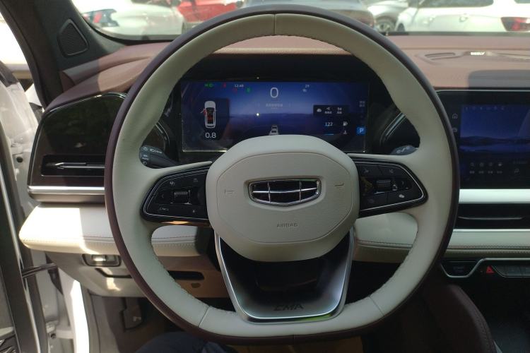 Used Geely Auto Monjaro L 2021 2.0TD DCT EVO Two-Wheel Drive Prestige Version Steering Wheel