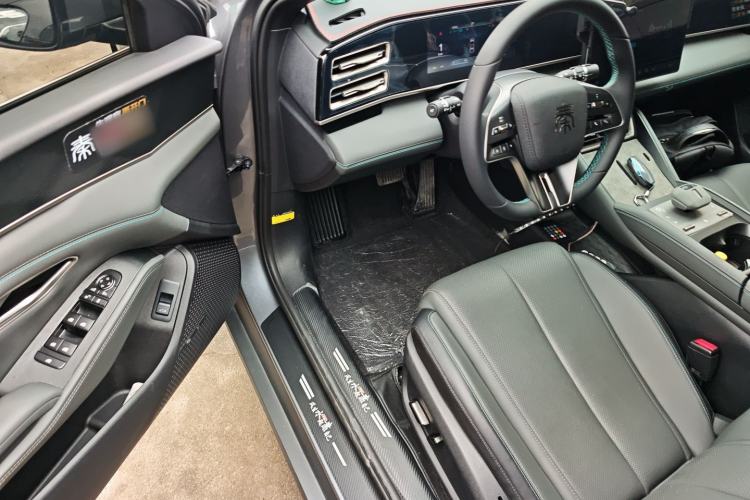 Used BYD Qin L 2024 DM-i 120KM Leading Model
