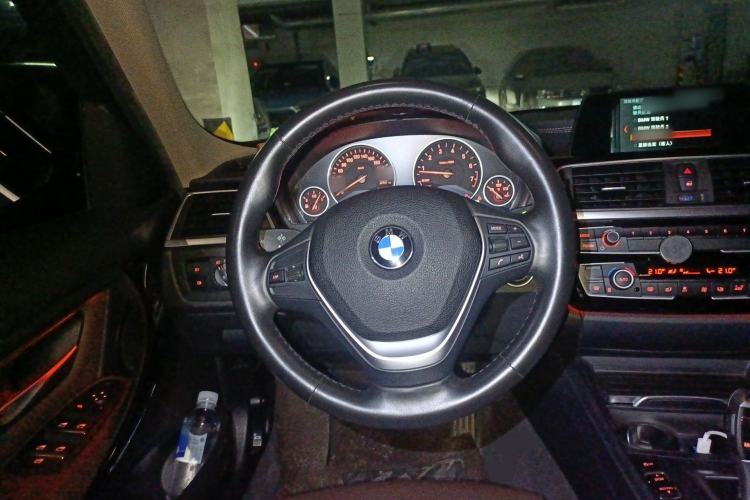 Used BMW 3 Series 2018 320Li Fashion Model Steering Wheel