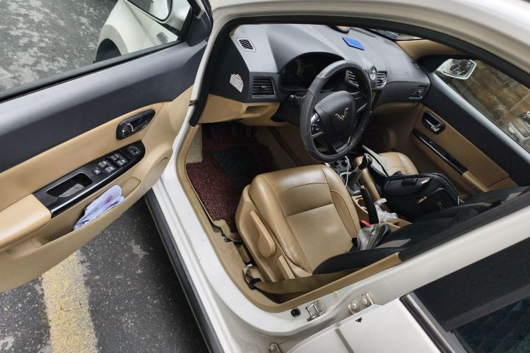 Used Wuling Hongguang 2014 1.5L S Luxury Model