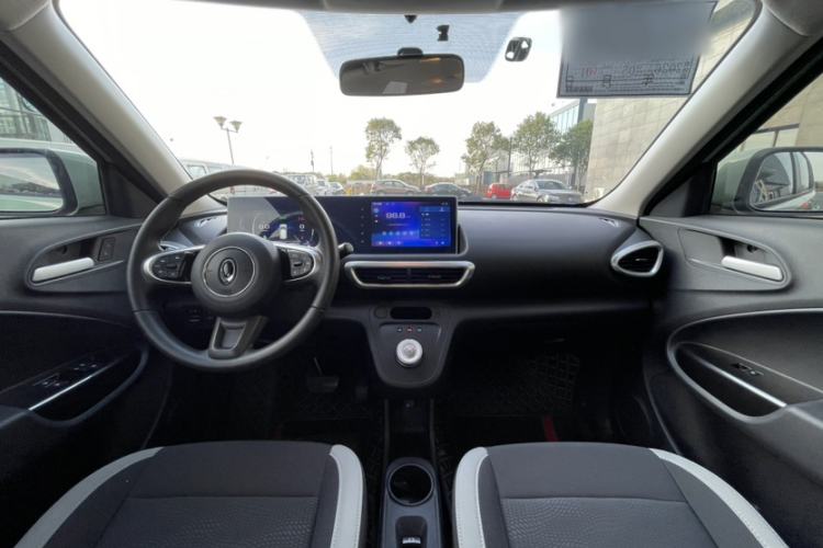 Used ORA White Cat 2020 360 km Luxury Version Interior 4