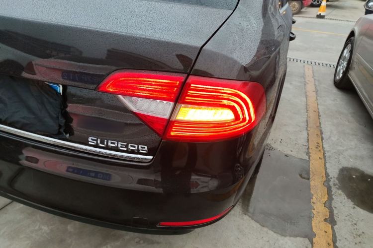 Used Skoda Superb 2013 1.8TSI Automatic Yashi Edition