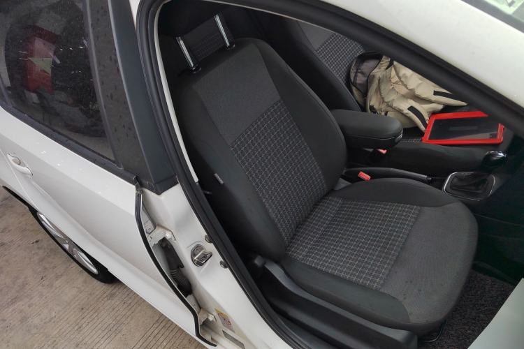 Used Volkswagen Polo 2014 1.6L Automatic Comfort Edition Right Front Seat