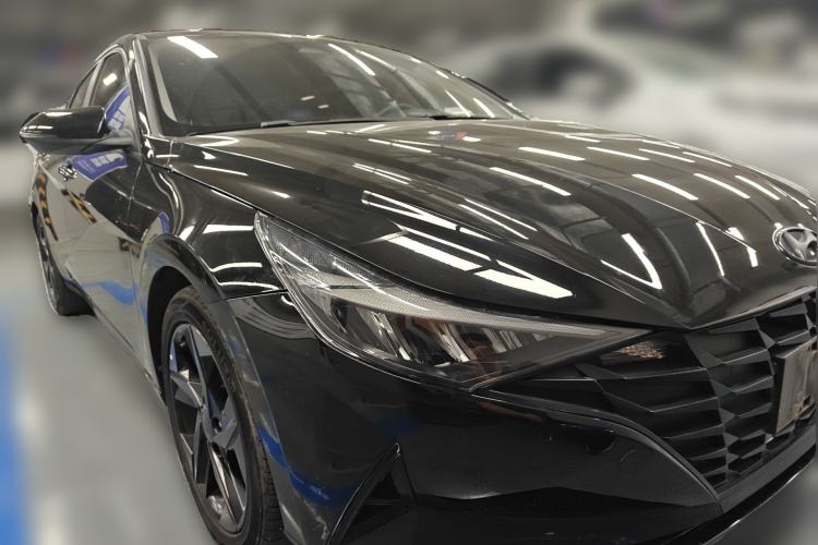 Used Hyundai Elantra 2022 1.5L CVT LUX Black Knight Limited Edition
