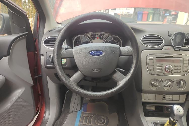 Used Ford Focus 2013 Hatchback Classic 1.8L Manual Base Model
