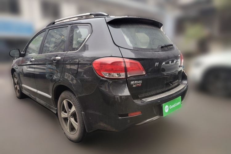 Used Haval H6 2014 Upgraded Model 2.0T Diesel Manual Two-Wheel Drive Urban Version