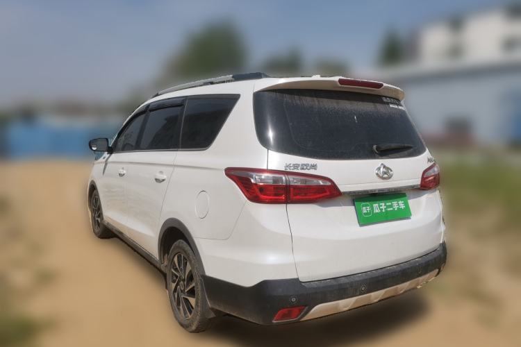 Used CHANGAN OSHAN A800 2017 1.5T Manual Luxury Model Rear Left 45 Deg