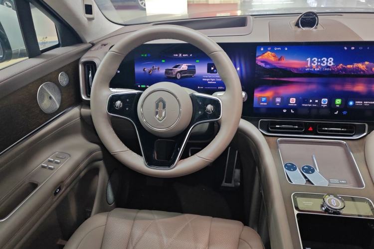 Used Hima AITO M9 2024 All-Electric Ultra Version 100 kWh 5-Seater Model Steering Wheel