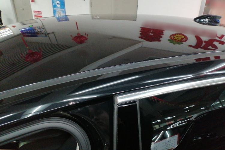 Used Hongqi E-QM5 2022 431 km Charge & Enjoy Edition
