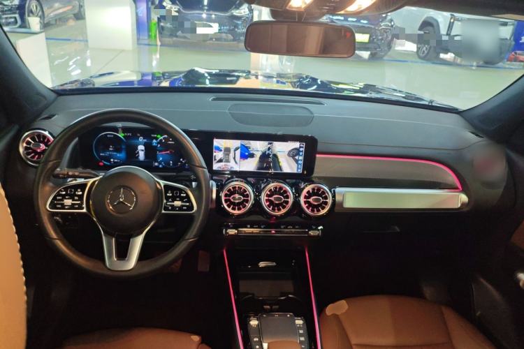 Used Mercedes-Benz GLB 2023 Refreshed GLB 200 Dynamic Edition
