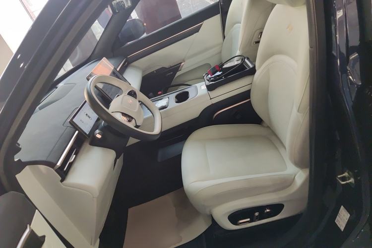 Used Dongfeng eπ eπ008 2024 636Max All-Electric Version 6 Seats
