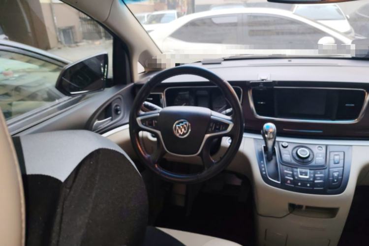 Used Buick GL8 2017 25S Prestige Version China V Standard Steering Wheel