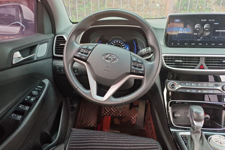 Used Hyundai Tucson 2020 280TGDi Two-Wheel-Drive GLS Fashion Edition China VI Standard