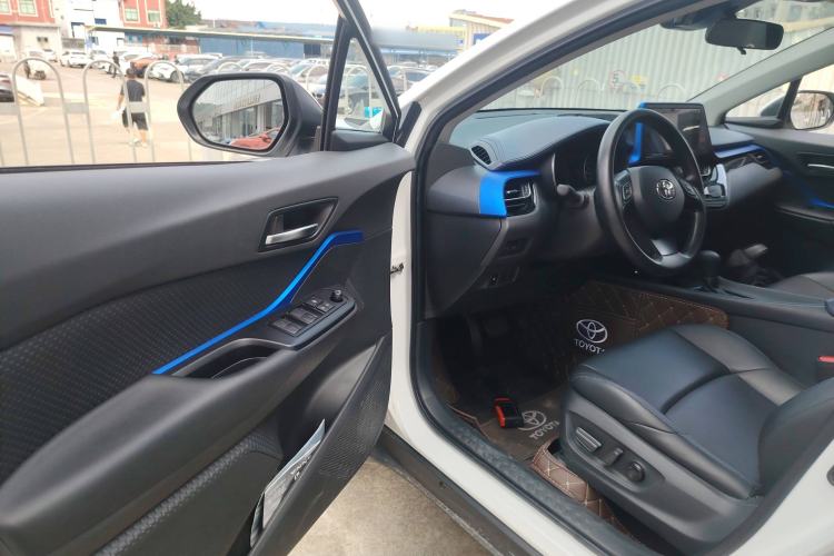 Used Toyota C-HR 2022 2.0L Comfort Edition Driver Seat