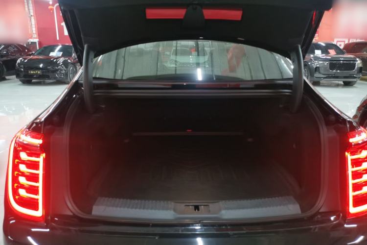 Used Hongqi H9 2023 2.0T Smart Connect Flagship Edition