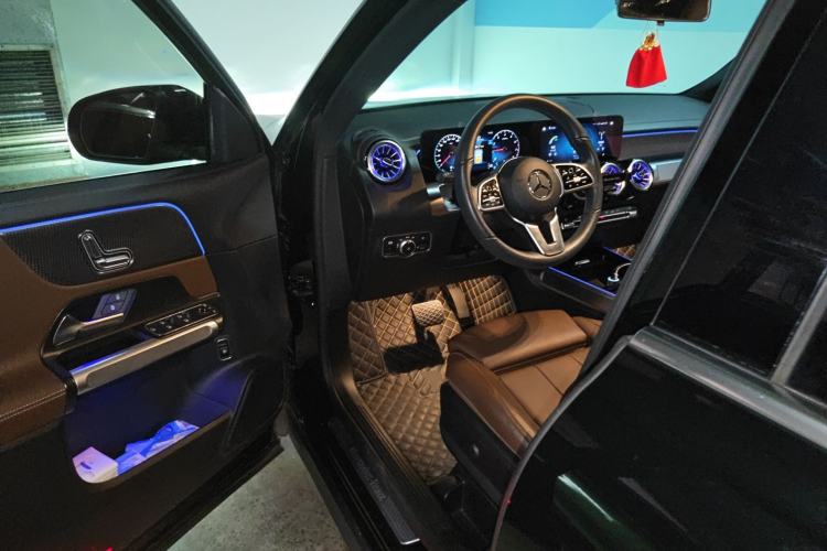 Used Mercedes-Benz GLB 2021 GLB 200 Dynamic Edition Driver Seat